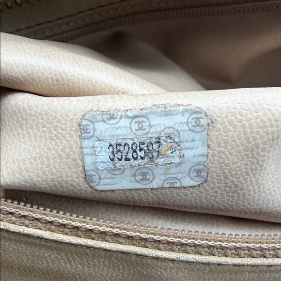 Chanel Triple CC Tote Bag in Caviar Leather - Picture 9 of 16